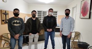 Jovens se unem para discutir políticas públicas sem extremismos