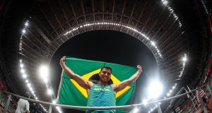 Tóquio 2020: Thiago Braz conquista medalha de bronze no salto com vara