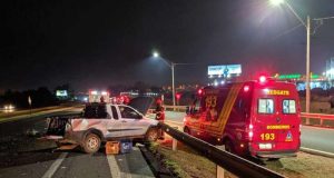 Avô e neto ficam feridos após veículo ser atingido por caminhão na WL