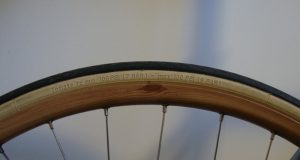 Motorista atropela ciclista e foge sem prestar socorro