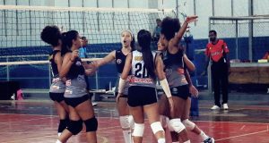 Vôlei feminino Sub-20 estreia com vitória na APV