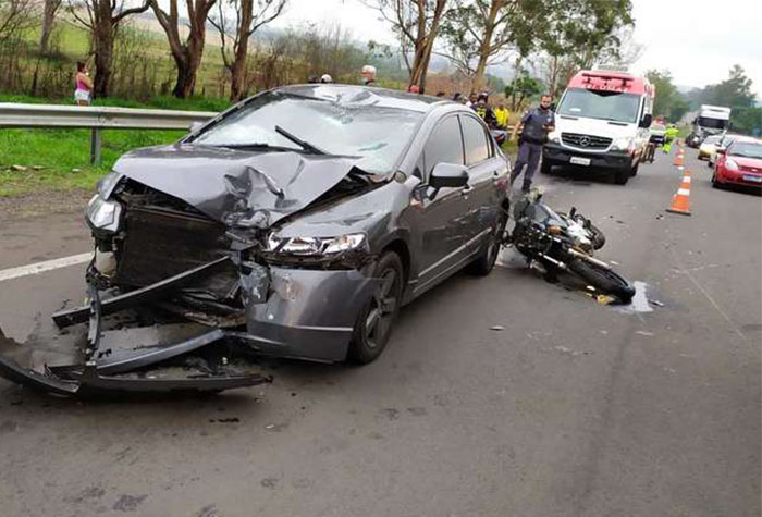 Acidente De Moto Deixa Mulher Gravemente Ferida Na SP RCIA Araraquara