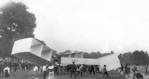 Primeiro voo há 115 anos: Santos Dumont aliou invenções à ciência