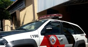 Filho embriagado vai preso após ameaça de matar a própria mãe