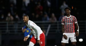 Em duelo paulista, Red Bull Bragantino supera o São Paulo em casa