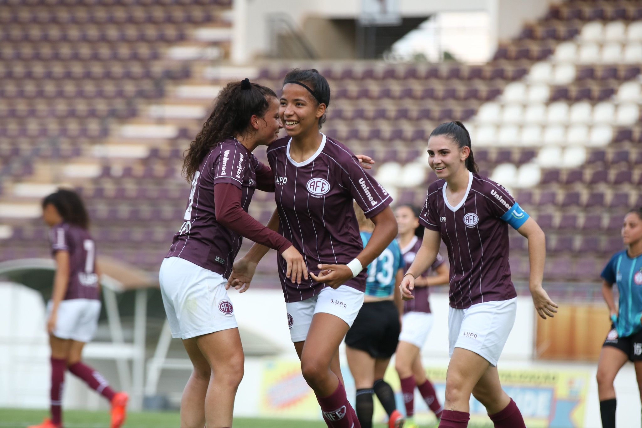 PAULISTA FEMININO SUB-17: Corinthians, São Paulo e Centro Olímpico goleiam