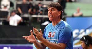 Sesi Araraquara apresenta o treinador João Camargo, ex-Blumenau