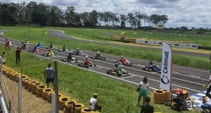 Pilotos de kart colaboram com o Fundo Social