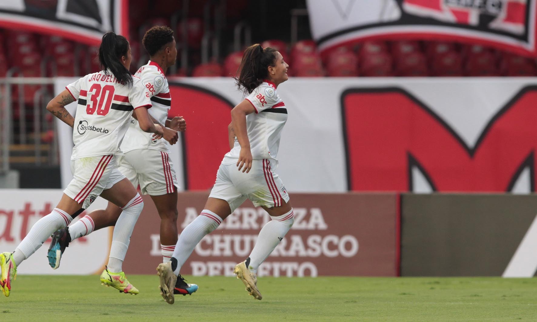 Corinthians goleia o São Paulo e é campeão do Paulistão Feminino - Lance!