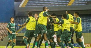 Em jogo tenso, Palmeiras vence São Paulo e faz final contra o Santos da Copinha