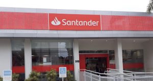 Com funcionários positivados para a covid-19, Santander da Duque fecha as portas por 5 dias