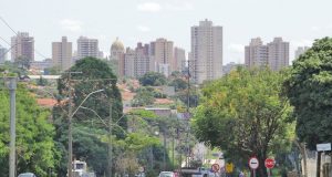 Saúde orienta população sobre cuidados contra a Covid-19 no feriado