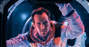 ‘Moonfall: Ameaça Lunar’ estreia nos cinemas da cidade