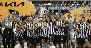 Atlético-MG supera Flamengo nos pênaltis e fatura Supercopa do Brasil