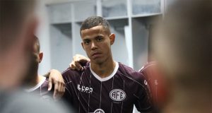 Lateral-esquerdo da Ferroviária é emprestado ao Grêmio Prudente