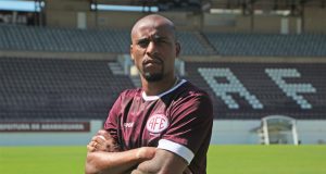 Ferroviária confirma a chegada de lateral-direito que estava no Santo André