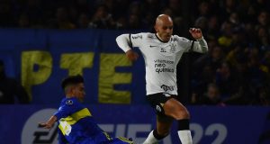 Corinthians empata com Boca Juniors e encaminha vaga nas oitavas