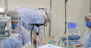 Covid faz outra vítima fatal nesta quarta-feira em Araraquara. Agora são 708 mortes. De acordo com o boletim, 520 amostras foram analisadas nos serviços públicos e privados de saúde, número que é considerado abaixo ao registrado na semana passada