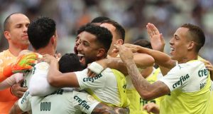 Palmeiras vence o Ceará e segue invicto; Corinthians derrota o Botafogo