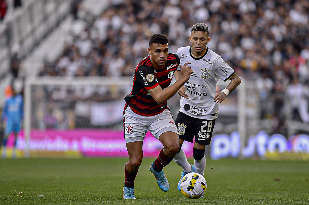 Corinthians Vence O Flamengo Pelo Brasileirão | RCIA Araraquara