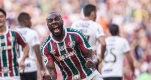 De olho na Libertadores, Corinthians é goleado pelo Fluminense