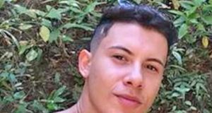 Jovem de 25 anos morre ao bater com moto em poste da CPFL