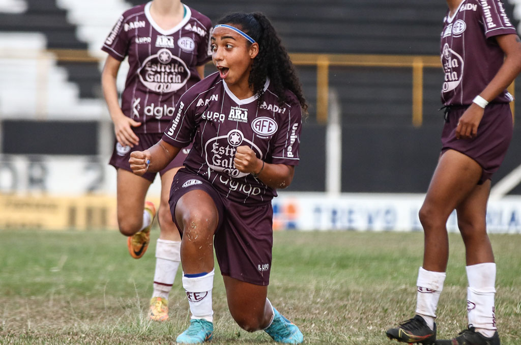 Artilheiro colombiano, meia brasileiro e goleiro baixinho: Portal  destrincha o Nacional Potosí - Fluminense: Últimas notícias, vídeos, onde  assistir e próximos jogos