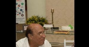 O samba deu um breque. O cavaco emudeceu