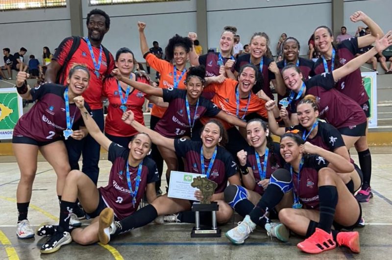 Handebol Feminino Festeja Bons Resultados Da Temporada RCIA Araraquara