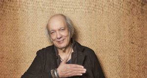 Ícone da música brasileira, Erasmo Carlos morre aos 81 anos no Rio de Janeiro
