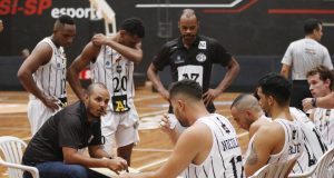 Basquete masculino de Araraquara volta aos treinos