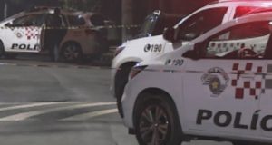 Menor é detido em Araraquara fazendo manobras com moto furtada em Matão