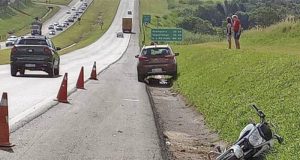 Em grave acidente, idoso ‘atropela’ motociclista na Rodovia Washington Luís