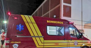 Morador de rua, 40 anos, é morto com vários golpes de faca na madrugada