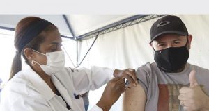 Saúde vai ampliar vacinação da bivalente para maiores de 18 anos a partir de terça (2)