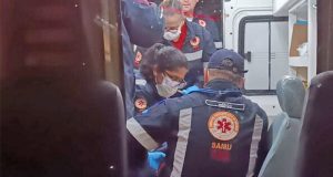 Jovem é esfaqueado por travesti após Caminhada LGBTQIAP+ em São Carlos. Foram 8 golpes.