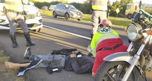 Acidente deixa motociclista ferido na Rodovia Washington Luís