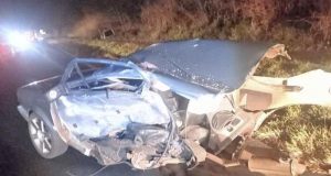 Acidente entre Nova Europa e Tabatinga deixa carro cortado ao meio