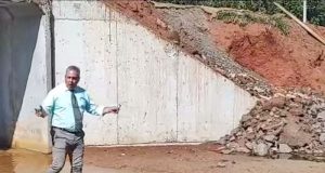 Ponte recém inaugurada em Araraquara desbarranca em suas laterais (vídeo)