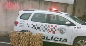 Traficantes que saíram de Araraquara com 90 k de maconha e 1 k cocaína são presos em Itirapina