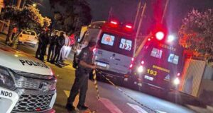 Homem que diz estar tomado por Sete Flechas investe sobre policiais, é baleado e morre no hospital