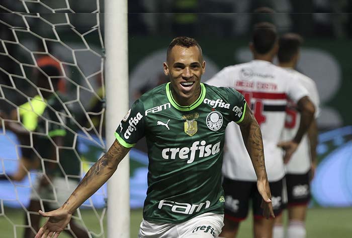 Corinthians humilha Palmeiras com goleada histórica e se classifica para  final do Paulista Feminino