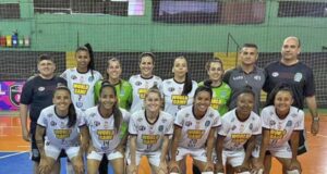 Futsal feminino enfrenta Amparo pelo mata-mata da Liga