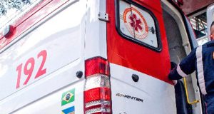 Homem de 72 anos é agredido com pauladas na cabeça na Praça de Santa Cruz em Araraquara