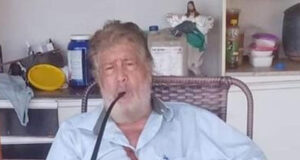 Antigo investigador policial morre horas depois de ser assaltado e levar três tiros, um deles no rosto