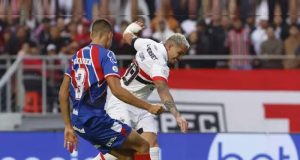 São Paulo vence o Bahia por 3 a 1 e encosta no G4 do Campeonato Brasileiro