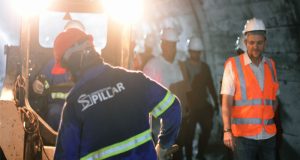 Via Expressa: obras seguem com recuperação do canal do córrego da Servidão e alargamento do leito do Ouro