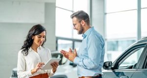 O que levar em consideração ao procurar um carro seminovo?