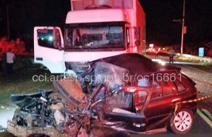 Três pessoas morrem em choque frontal de dois veículos no trecho da estrada Boa Esperança/Trabiju