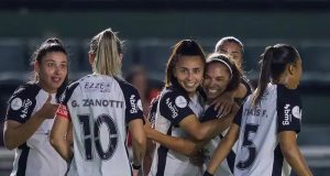 Corinthians vence Ferroviária nos pênaltis e encara Deportivo Cali na final da Libertadores